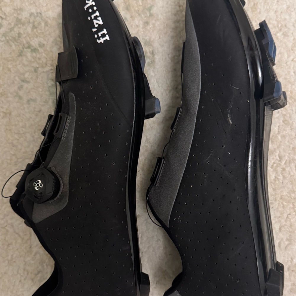 Fizik Tempo R5 Men's Black Cycling Shoes